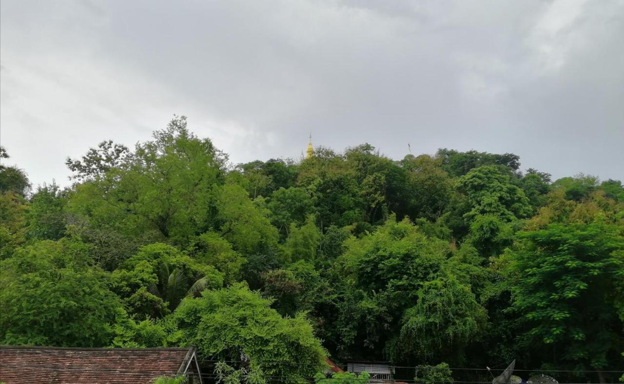 Villa Merry Lao Ban Aphay Luang Prabang Exteriör bild